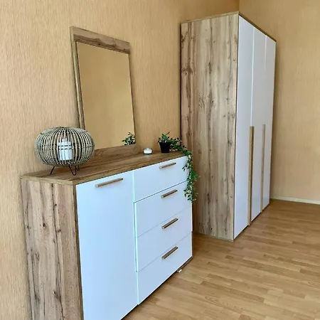 On Hnatiuka With Parking