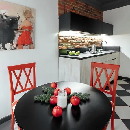 Apartament On Hnatiuka With Parking *