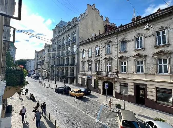 On Hnatiuka With Parking * Lwów