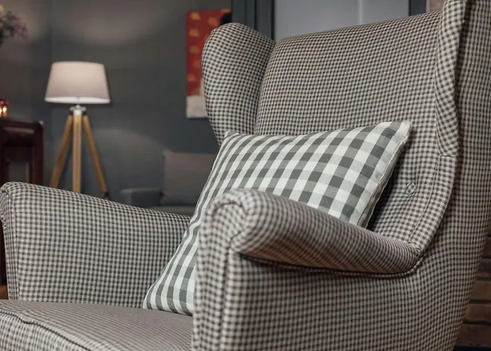 On Hnatiuka With Parking