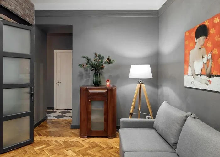 Apartament On Hnatiuka With Parking