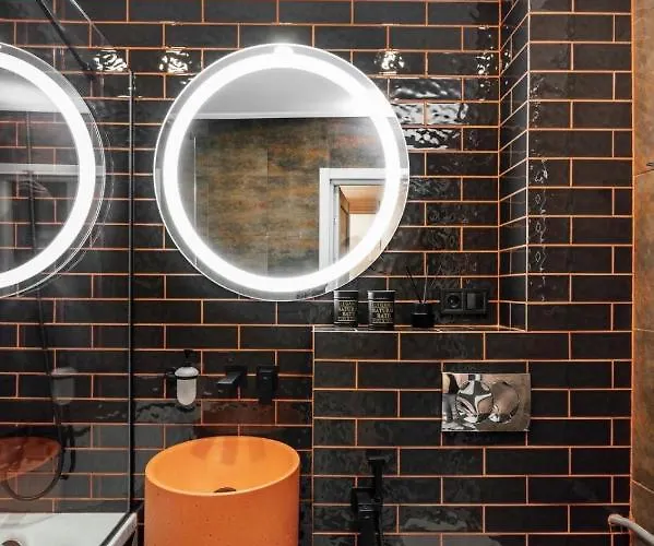 On Hnatiuka With Parking Apartament