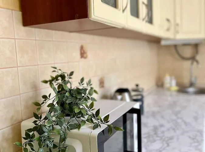 On Hnatiuka With Parking *