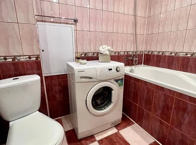 On Hnatiuka With Parking إلفيف